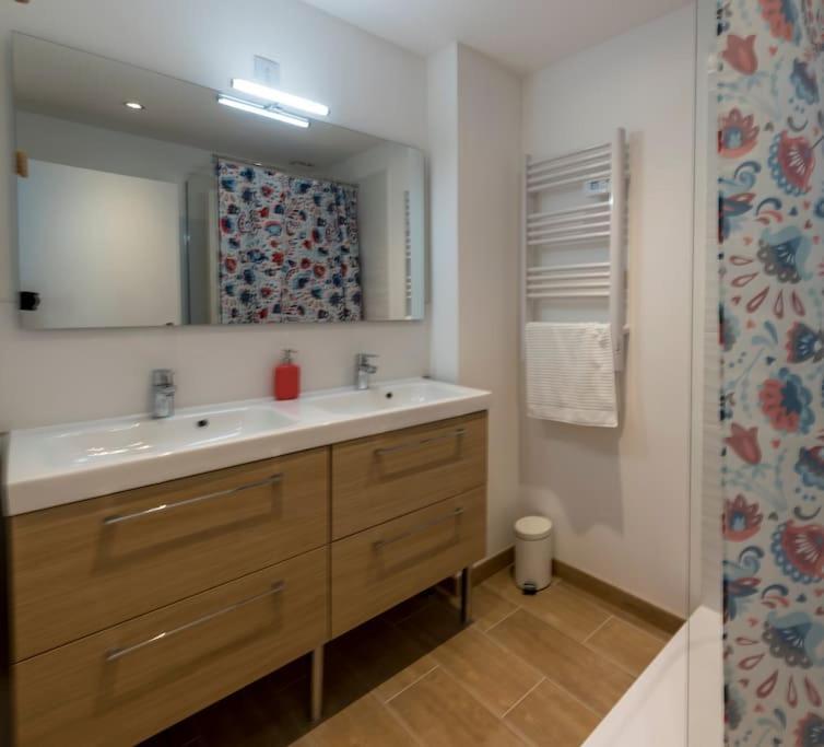 Appartement L'Azur 15'Plage 10'Port 5'Train Clim Wifi Pkg à Toulon Extérieur photo