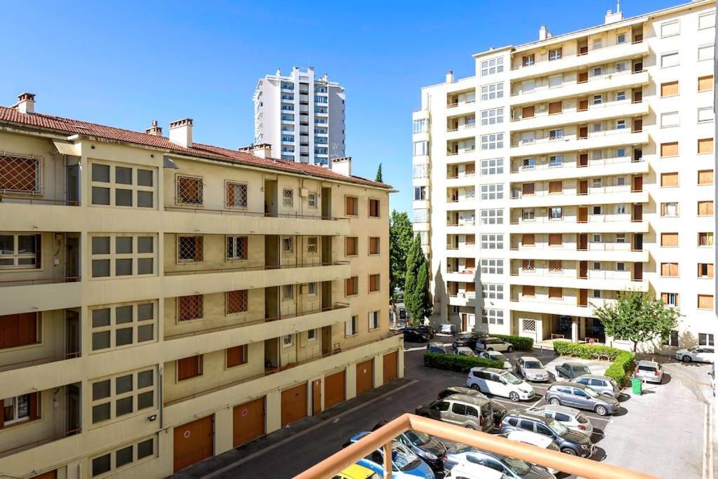Appartement L'Azur 15'Plage 10'Port 5'Train Clim Wifi Pkg à Toulon Extérieur photo