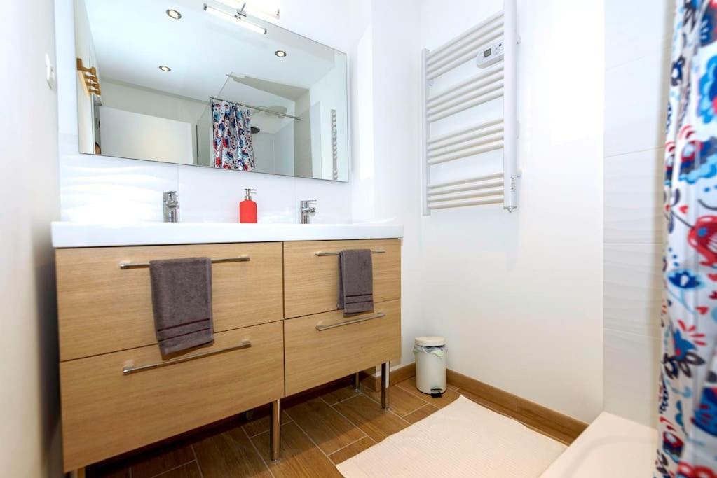 Appartement L'Azur 15'Plage 10'Port 5'Train Clim Wifi Pkg à Toulon Extérieur photo